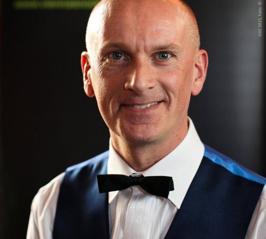 A Warm Welcome to Peter Ebdon