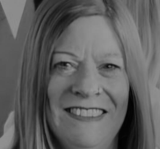 Angela  Folwell